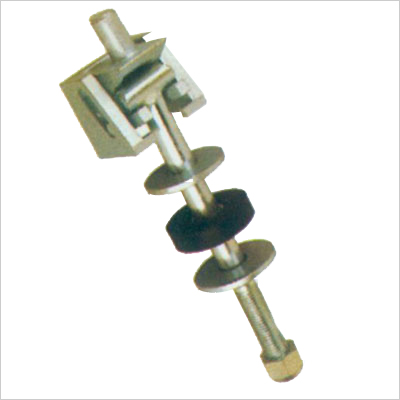 Hatch cover quick acting cleat